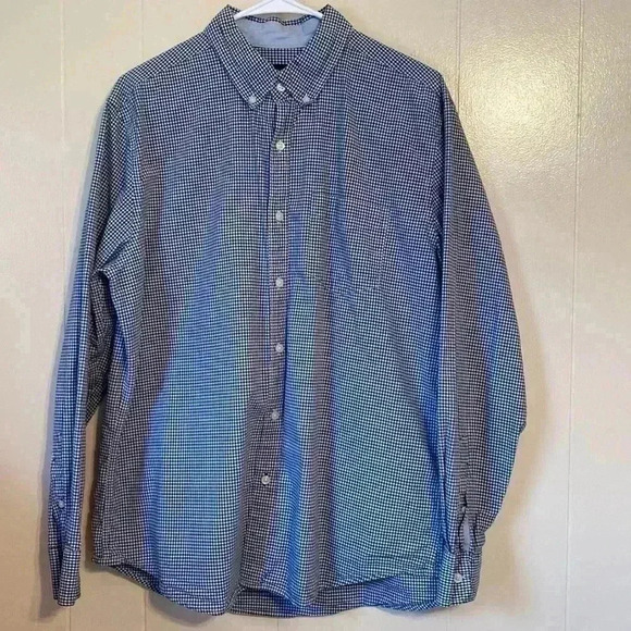 American Eagle Outfitters Other - American Eagle Blue & White Seriously Soft Classic Fit Shirt in Size Large.